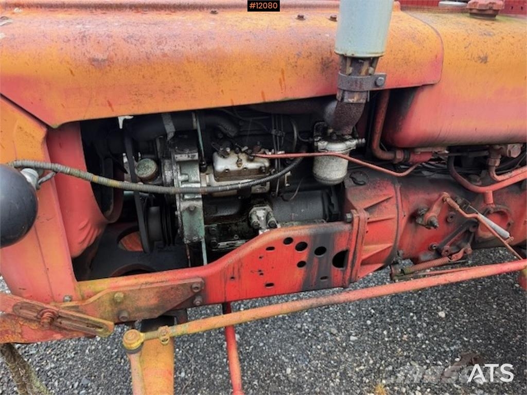 Bolinder-Munktell BM Buster 320 Traktorer