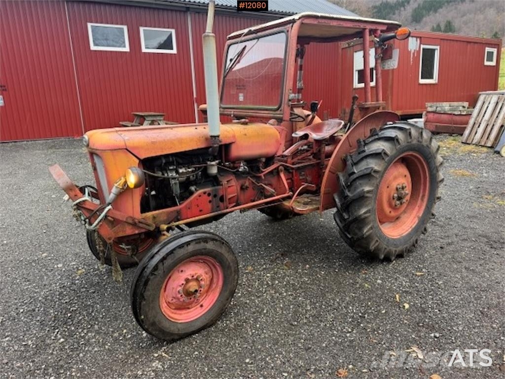 Bolinder-Munktell BM Buster 320 Traktorer