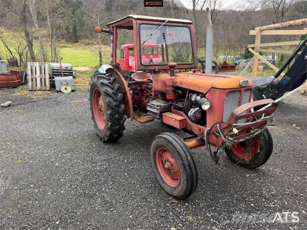 Bolinder-Munktell BM Buster 320 Traktorer