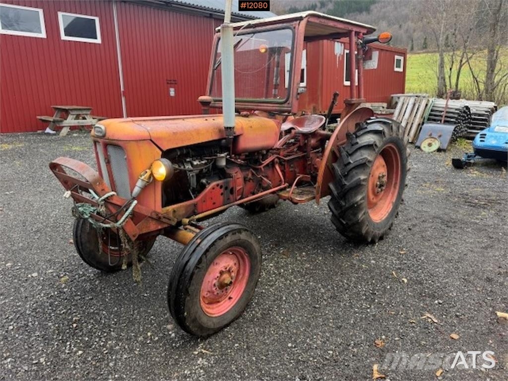 Bolinder-Munktell BM Buster 320 Traktorer