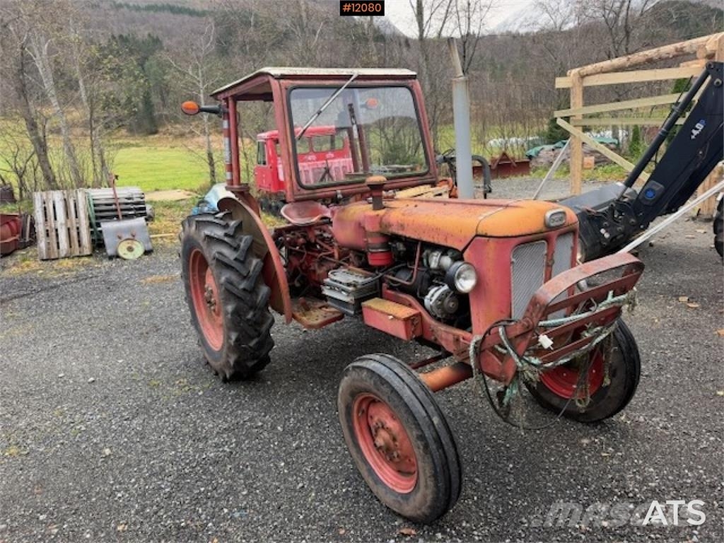 Bolinder-Munktell BM Buster 320 Traktorer