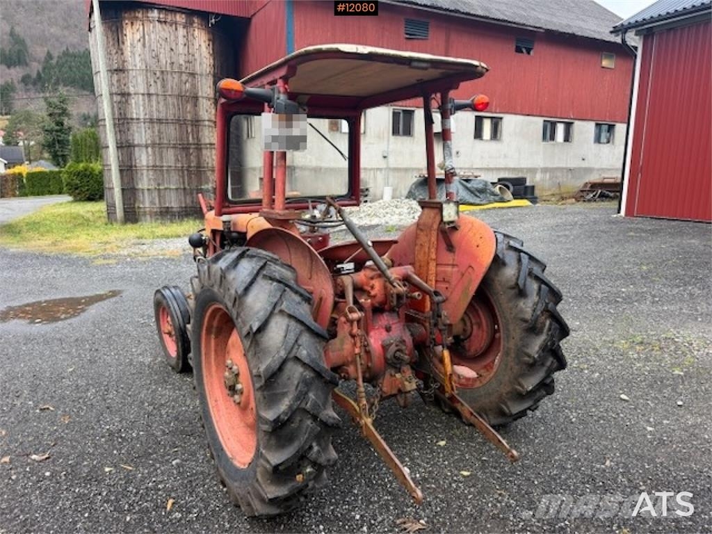 Bolinder-Munktell BM Buster 320 Traktorer