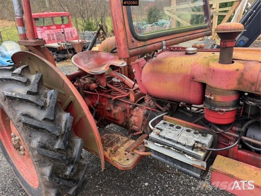 Bolinder-Munktell BM Buster 320 Traktorer