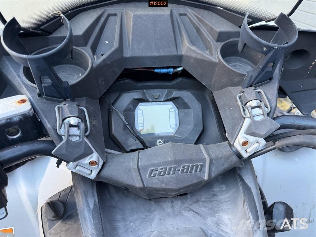  BRP Can-Am Outlander 650 6X6 Terenska vozila