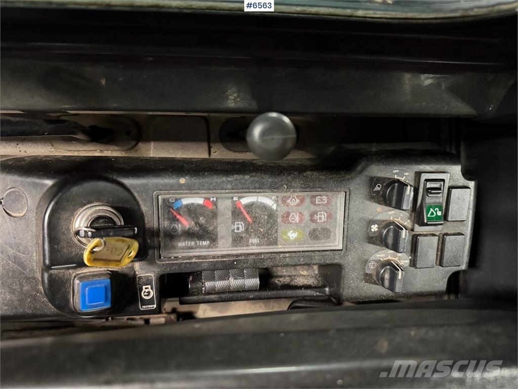 CASE CX 30B S2 ZTS Гусеничные экскаваторы