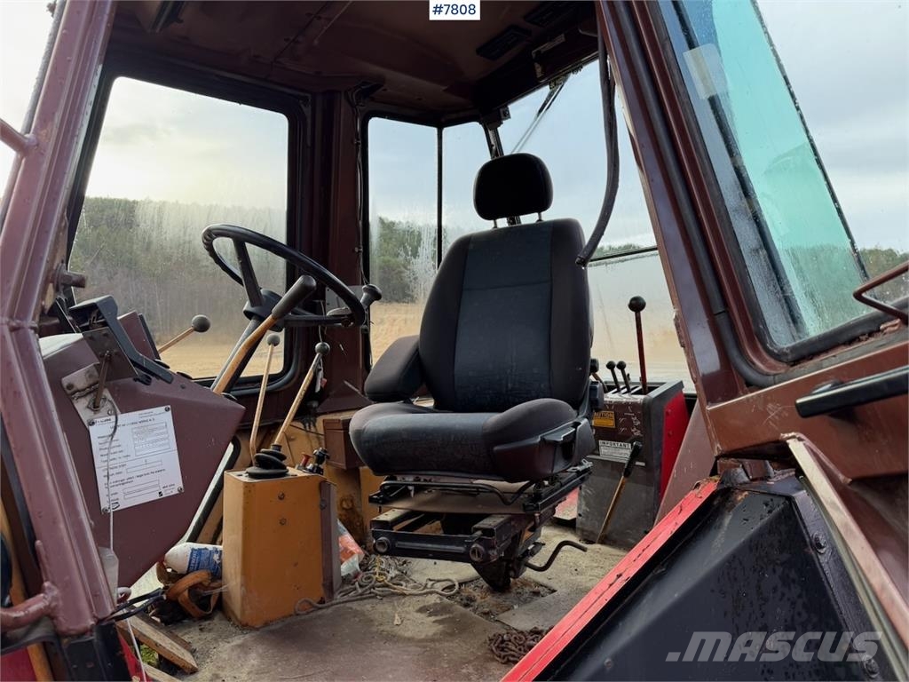 Case IH 680K Traktorgraver Tratores Agrícolas usados