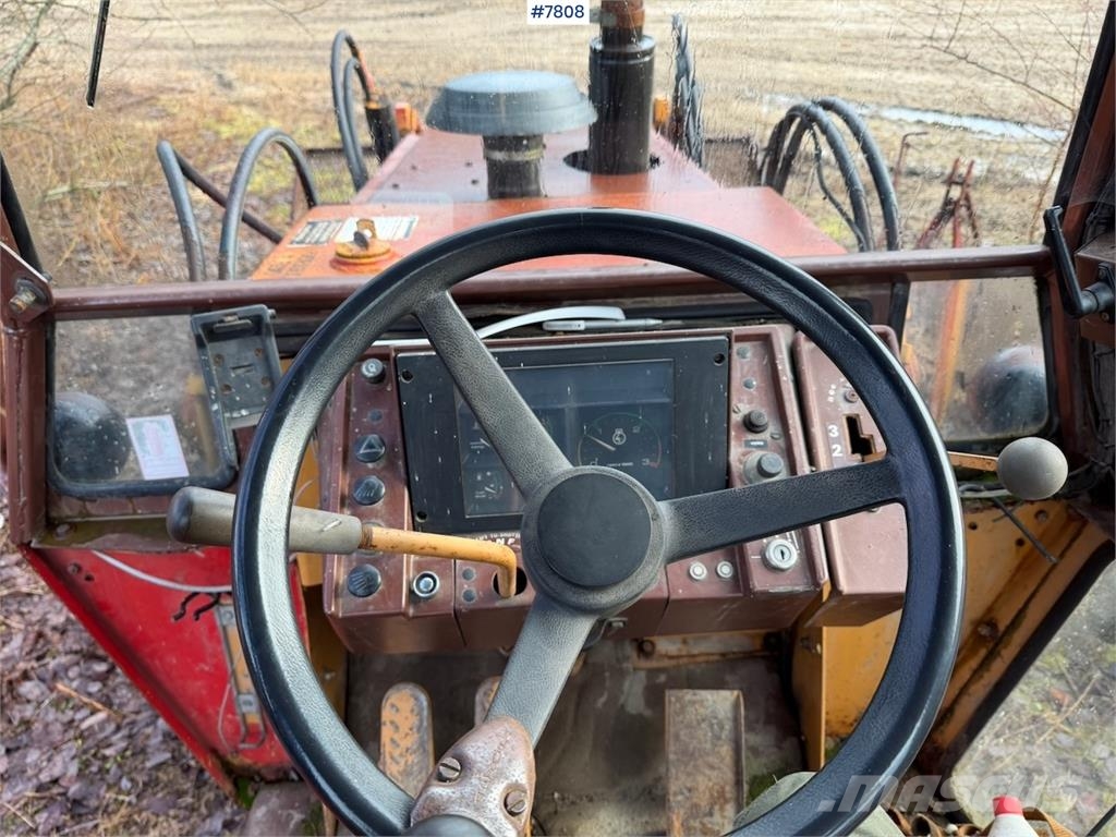 Case IH 680K Traktorgraver Tratores Agrícolas usados