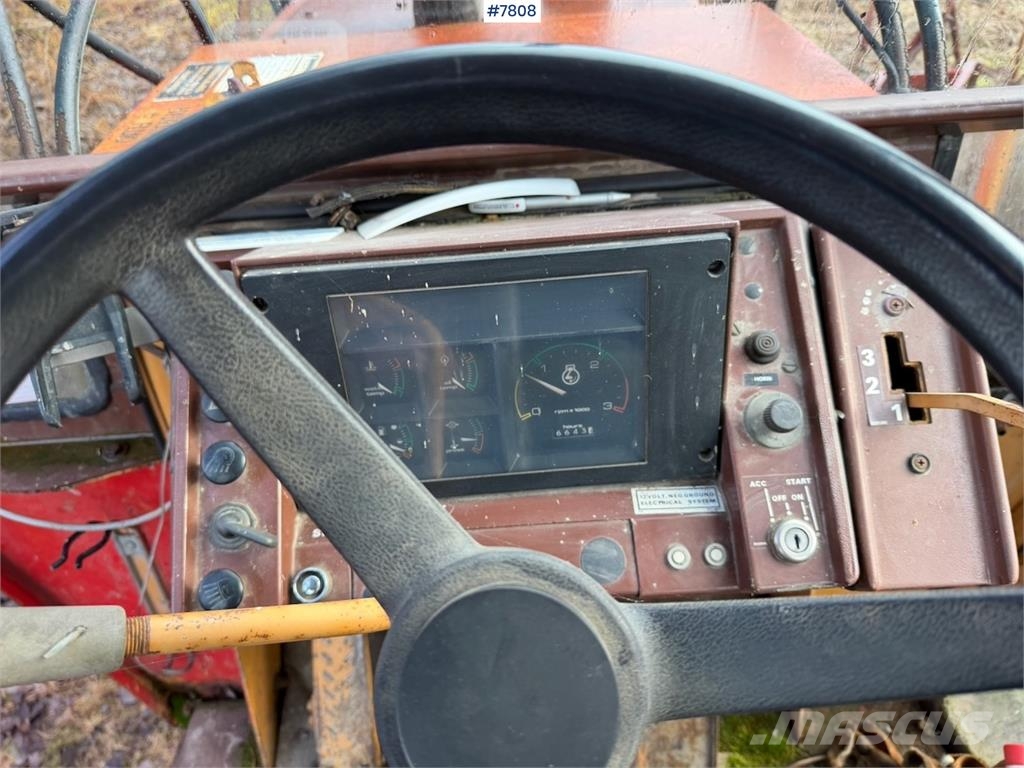 Case IH 680K Traktorgraver Tratores Agrícolas usados