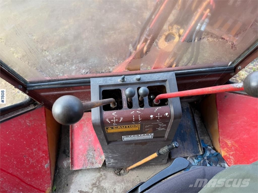 Case IH 680K Traktorgraver Tratores Agrícolas usados