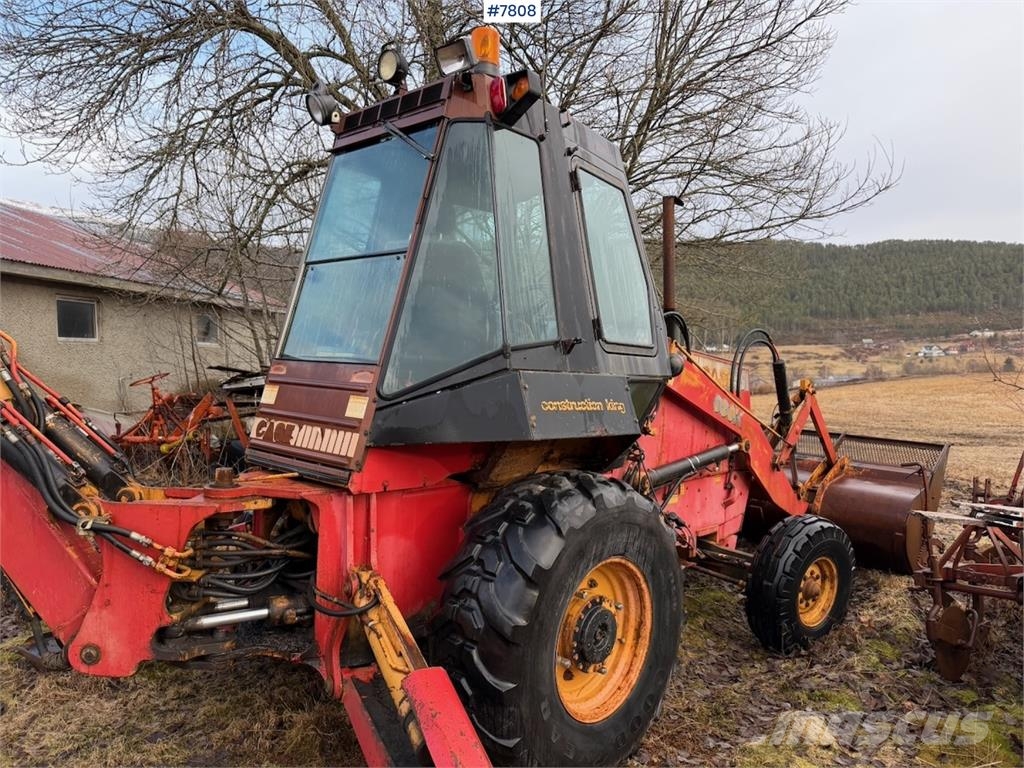Case IH 680K Traktorgraver Tratores Agrícolas usados