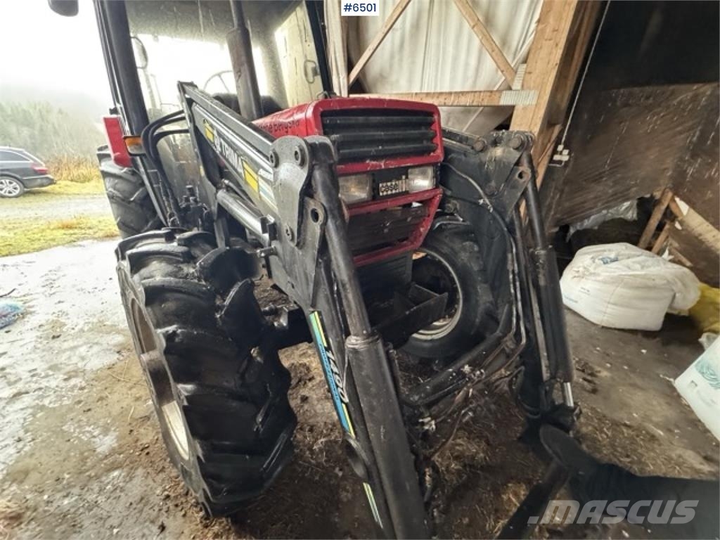 Case IH 685 XL الجرارات