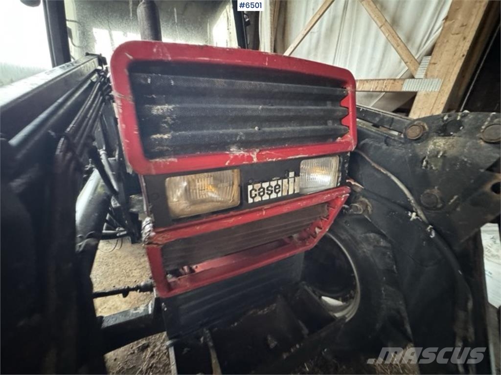 Case IH 685 XL الجرارات