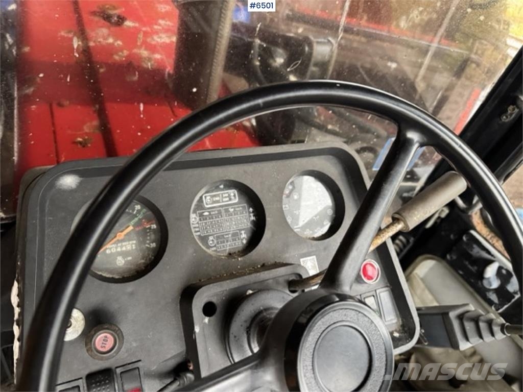 Case IH 685 XL الجرارات