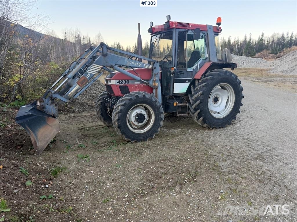 Case IH International 4230 Traktorji