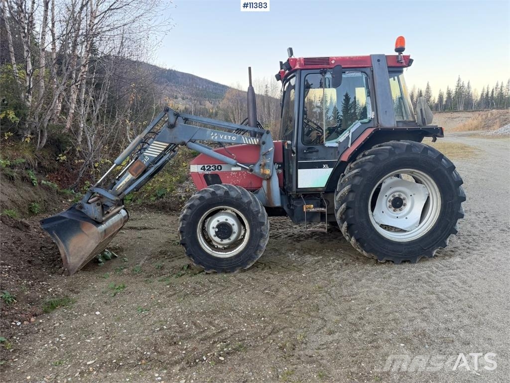 CASE International 4230 Traktorer