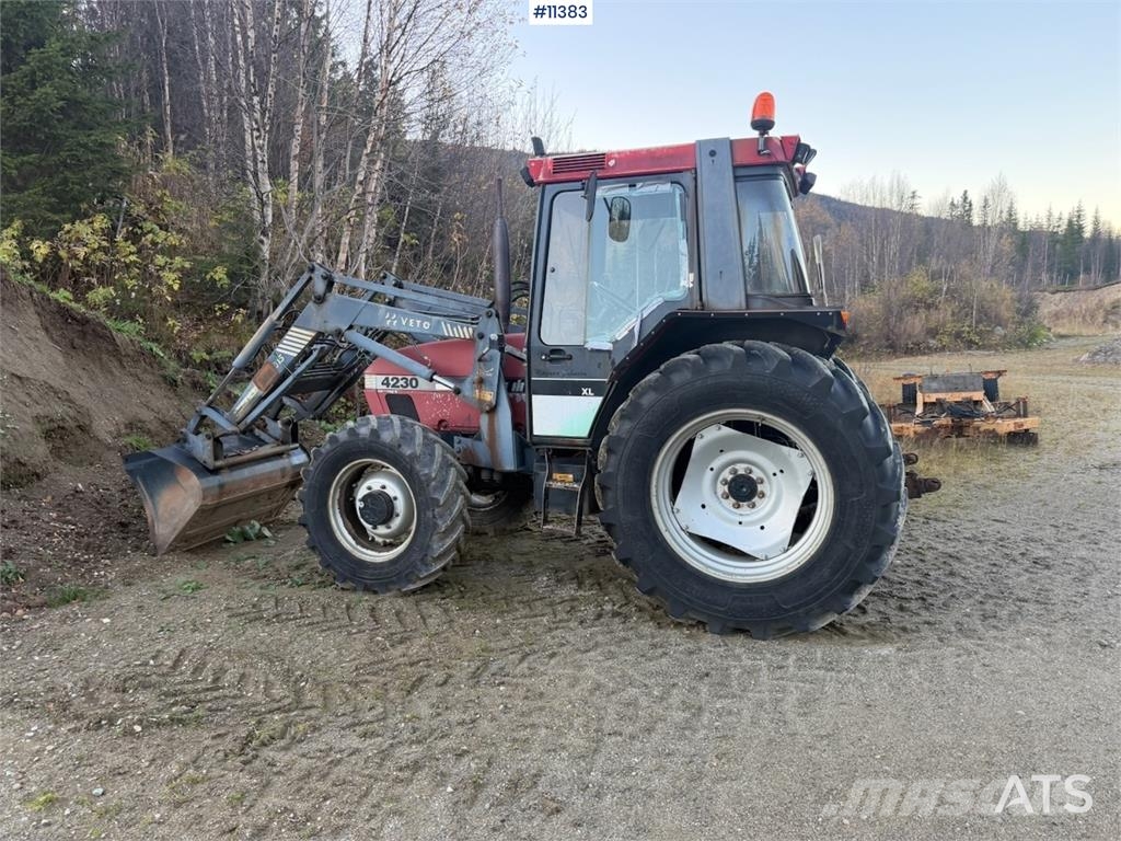 CASE International 4230 Traktorer