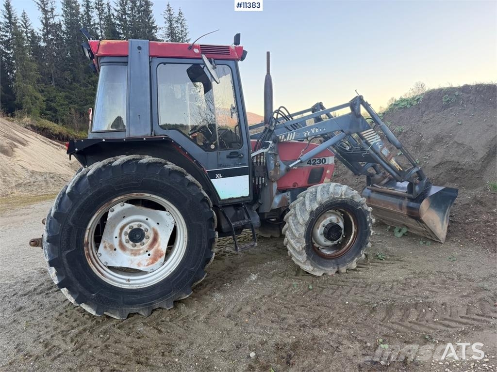 CASE International 4230 Traktorer