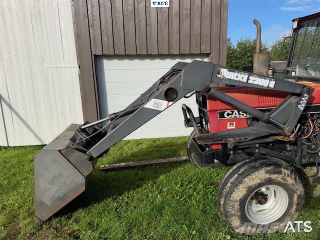 CASE International 585 Traktorer