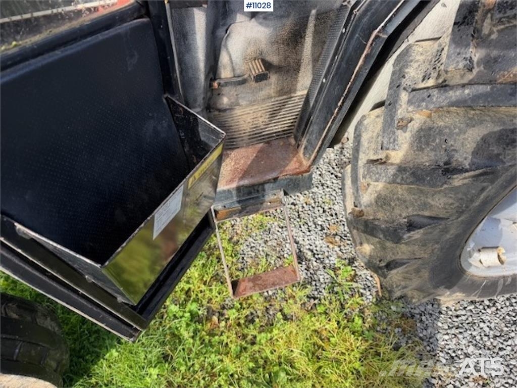CASE International 585 Traktorer