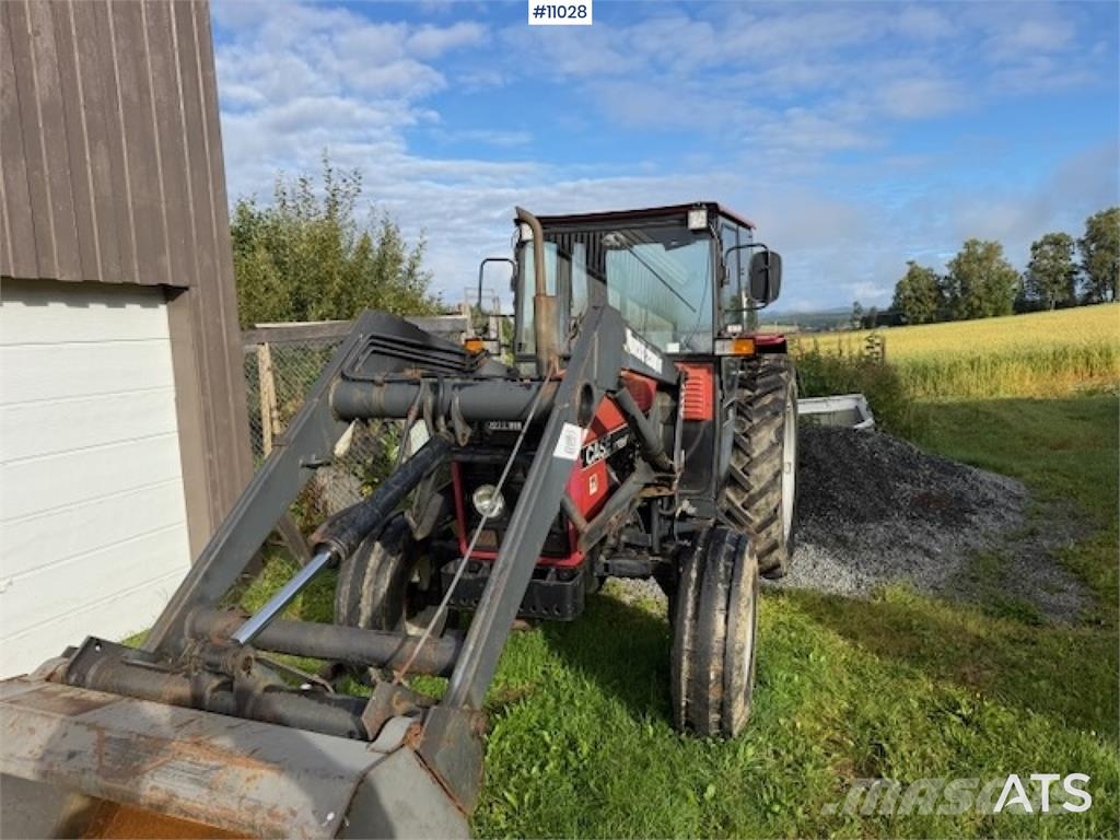 CASE International 585 Traktorer