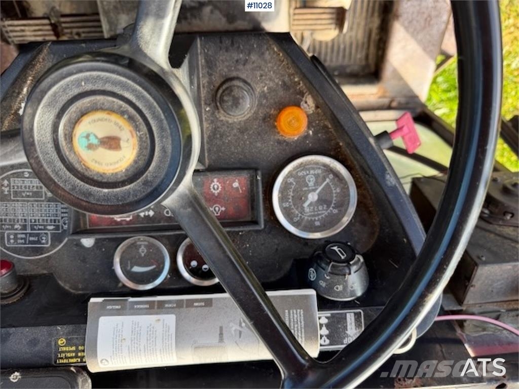 CASE International 585 Traktorer