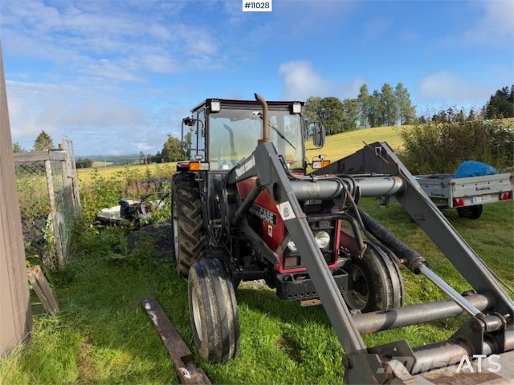 CASE International 585 Traktorer