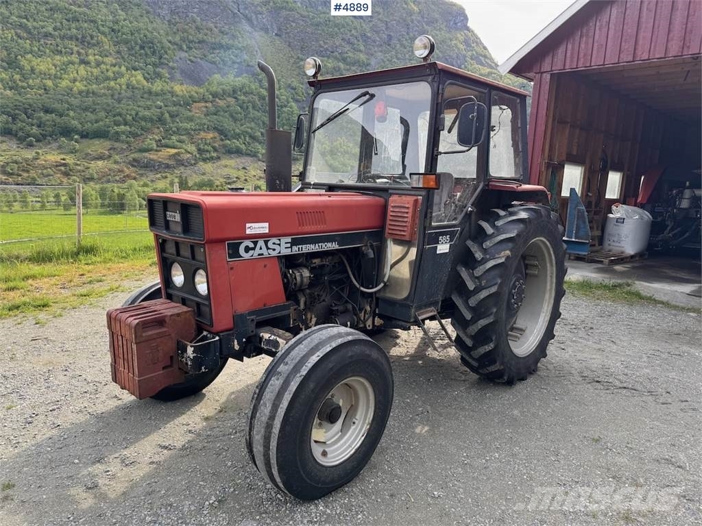Case IH 585