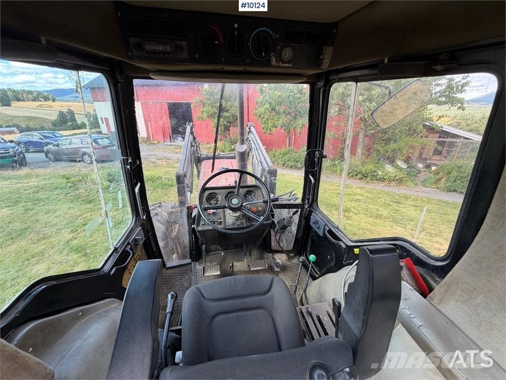CASE International 685 XL Traktoren