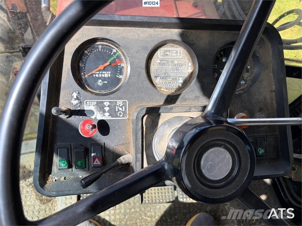 CASE International 685 XL Traktoren