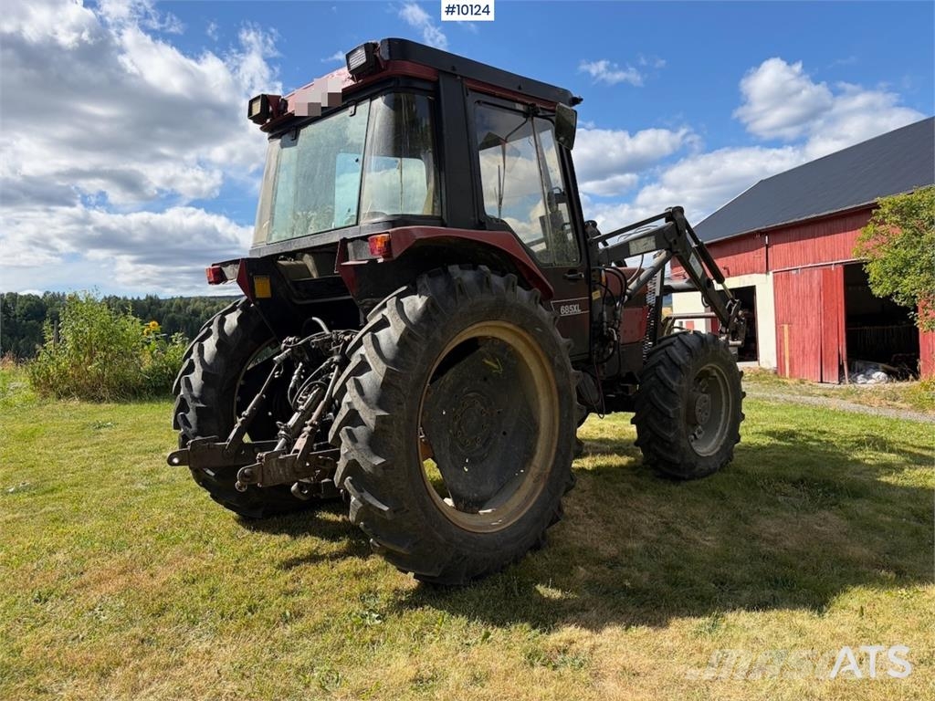 CASE International 685 XL Traktoren