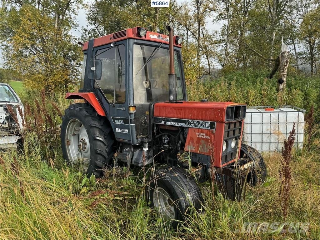 International 685 XL