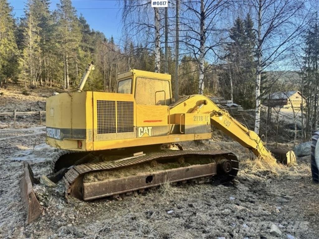 CAT 211BLC Bageri guseničari