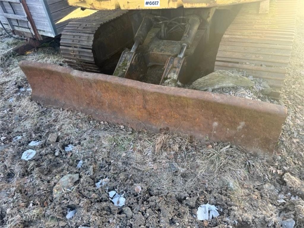 CAT 211BLC Bageri guseničari