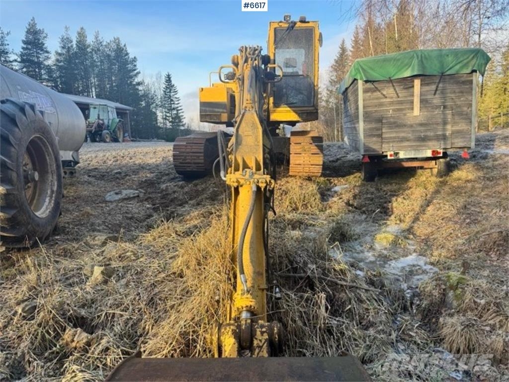 CAT 211BLC Bageri guseničari