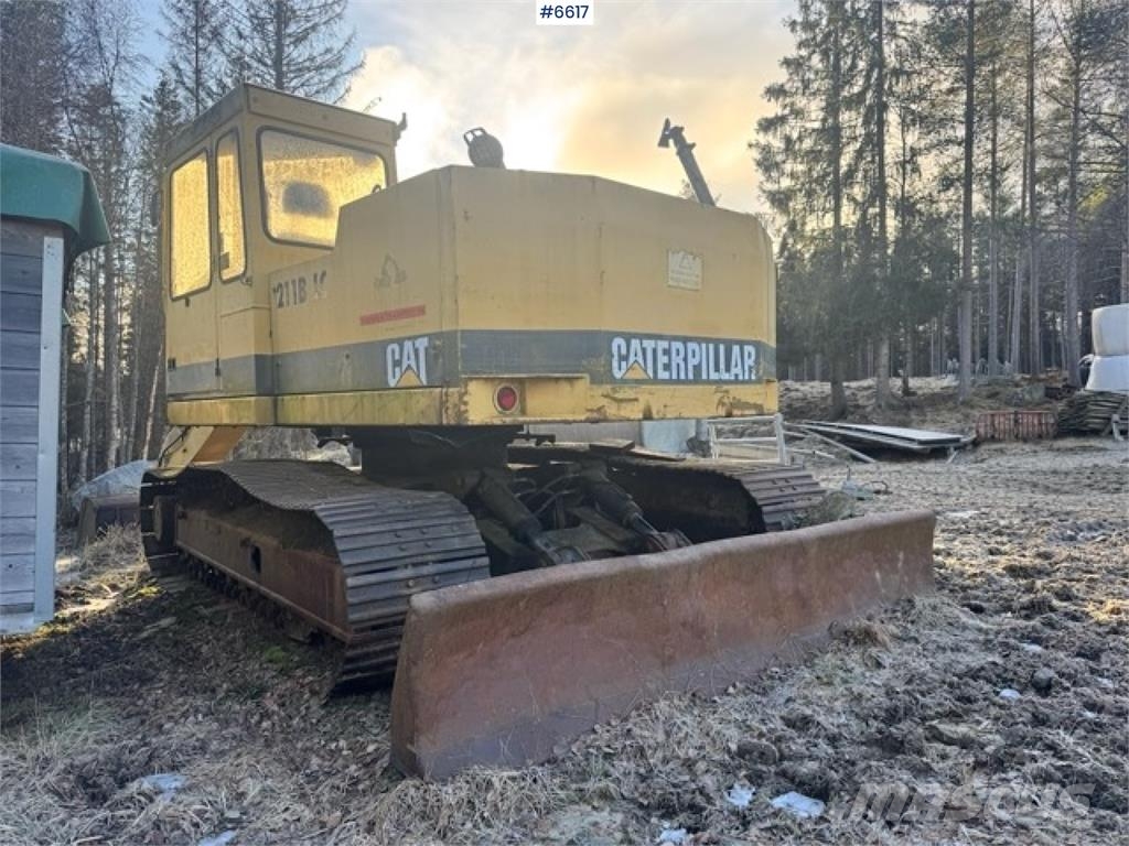 CAT 211BLC Bageri guseničari