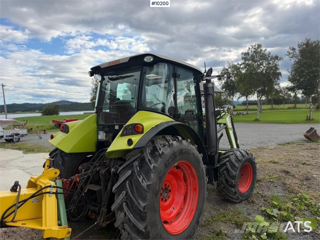 CLAAS Arion 410 4x4 الجرارات
