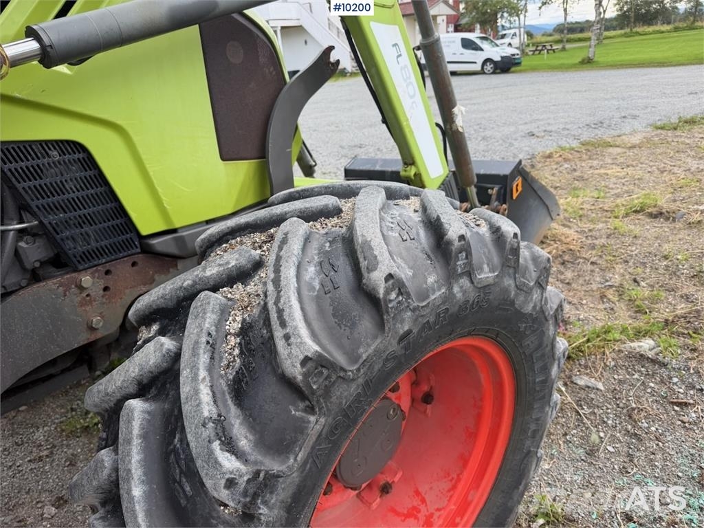 CLAAS Arion 410 4x4 الجرارات
