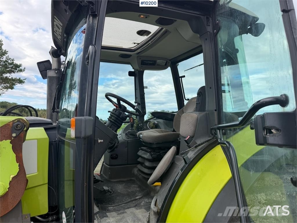 CLAAS Arion 410 4x4 الجرارات