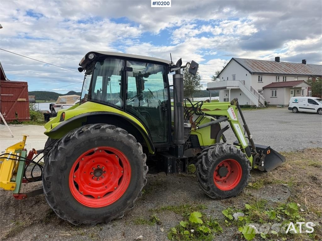 CLAAS Arion 410 4x4 الجرارات