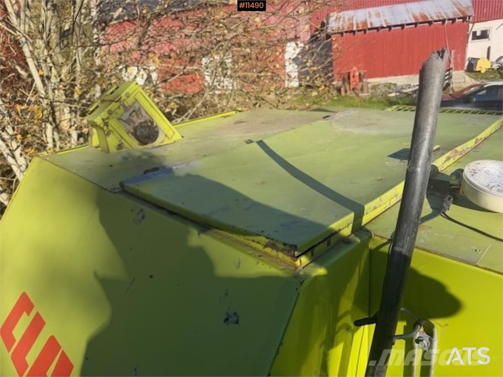 CLAAS Compact Kombajni
