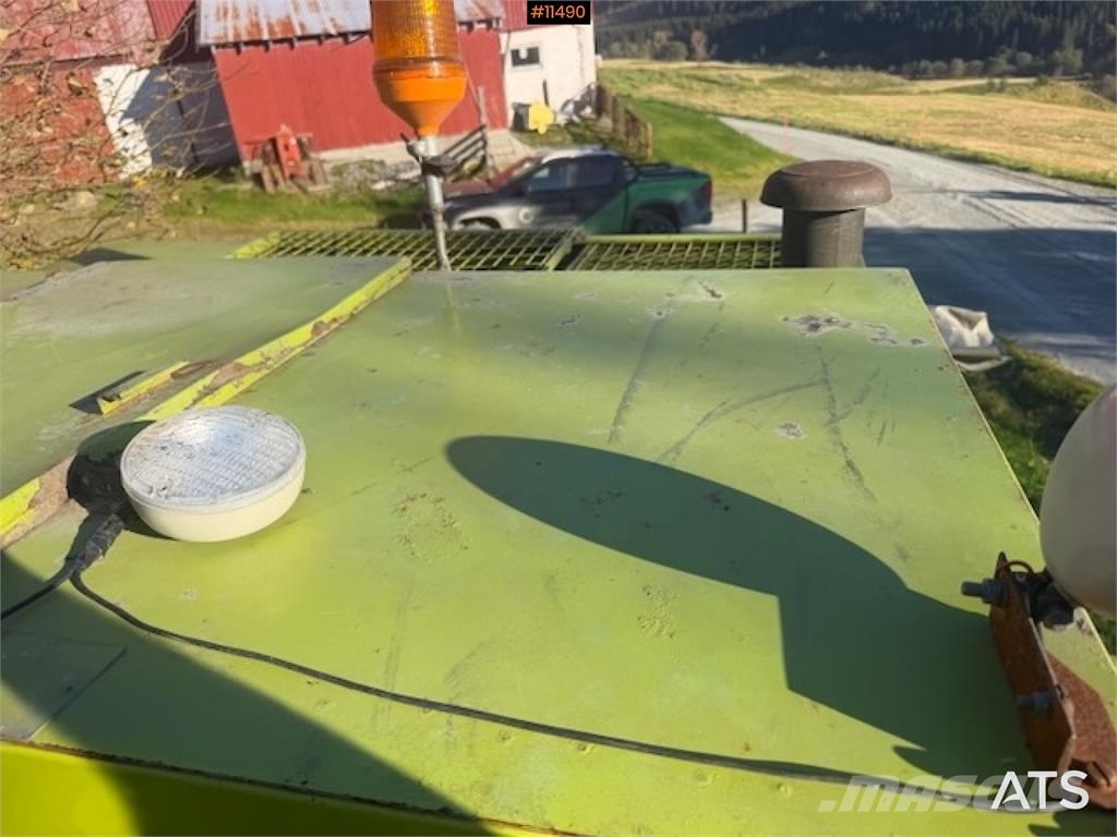 CLAAS Compact Kombajni