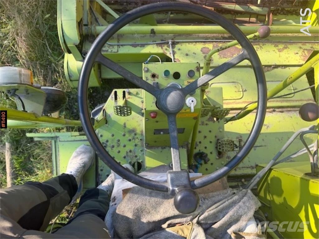 CLAAS Compact Kombajni