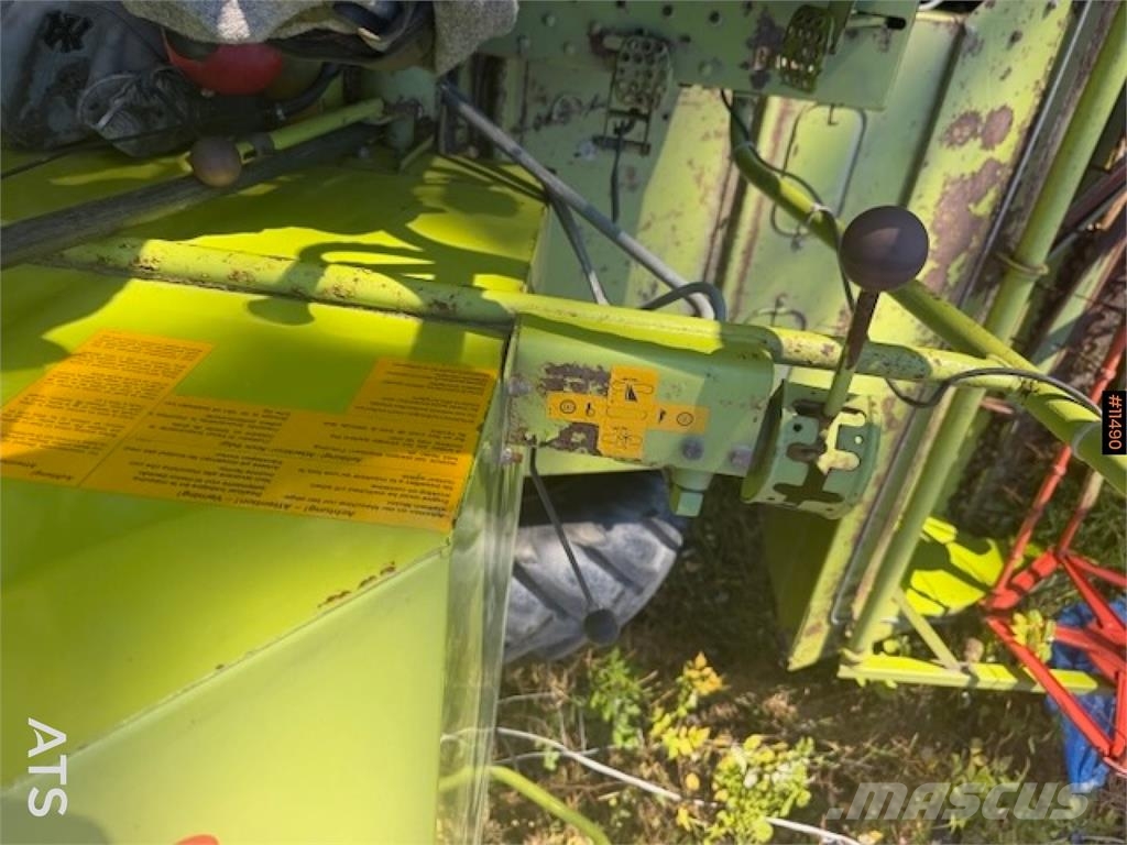 CLAAS Compact Kombajni