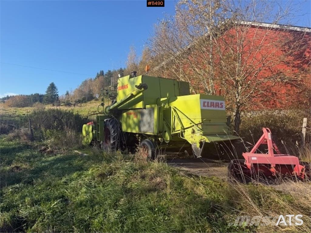 CLAAS Compact Kombajni