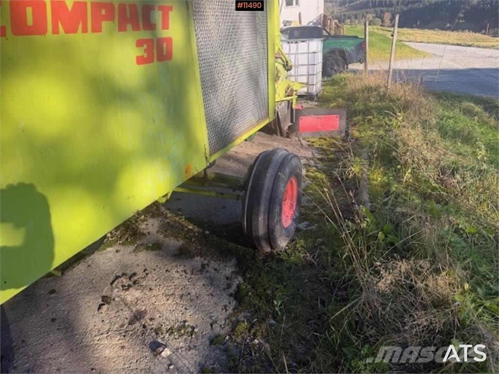 CLAAS Compact Kombajni