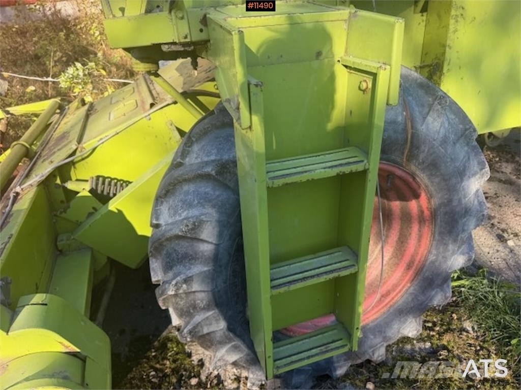 CLAAS Compact Kombajni