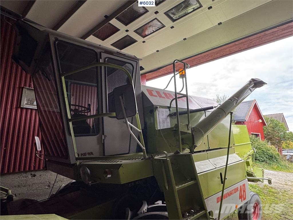 CLAAS Dominator 48 Зернозбиральні комбайни