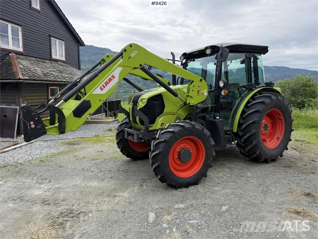 CLAAS Elios 210 트랙터