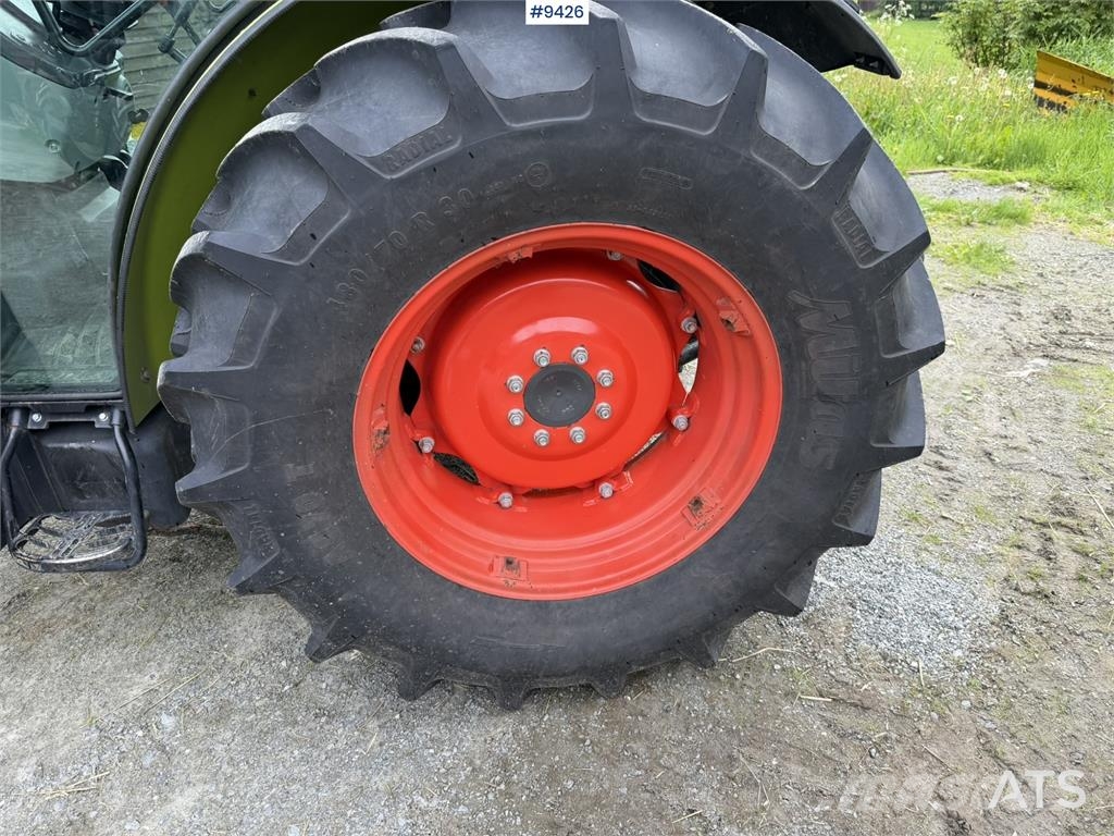 CLAAS Elios 210 트랙터
