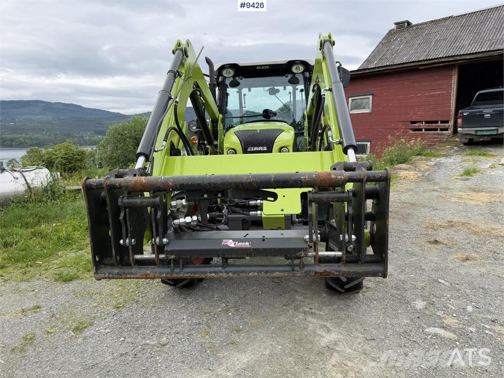 CLAAS Elios 210 트랙터